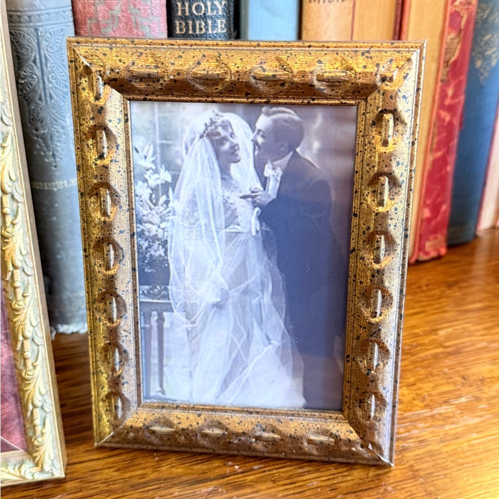 Vintage Gold and Bronze Ornate Picture Frame Set - Three Decorative Frames - Picture 7 of 16